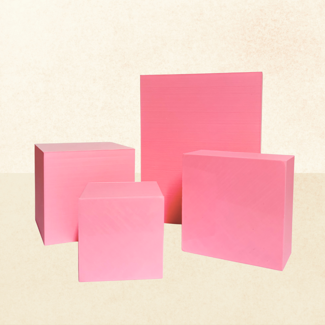 Set de 4 Props Cubos Rosas